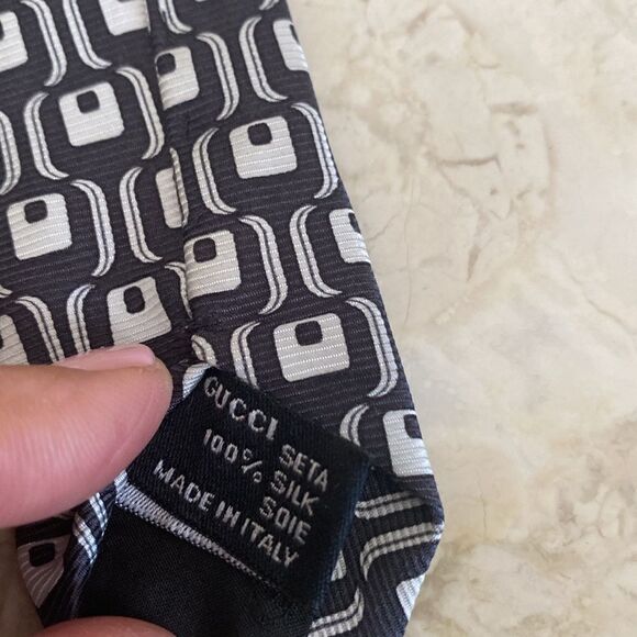 Gucci 100% Silk Monogram Tie - Picture 9 of 10